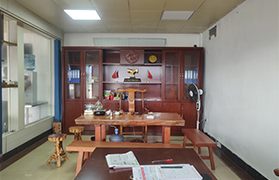 1277星际电子游戏钢材有限公司宽敞办公室